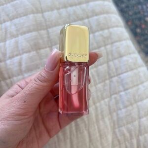 Guerlain KissKiss Bee Glow Oil